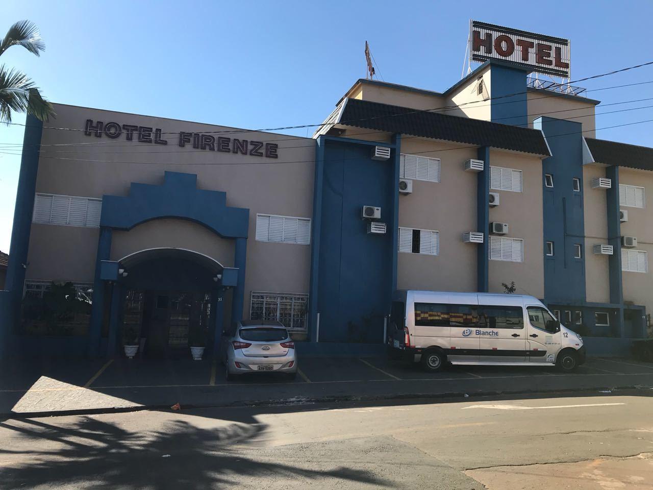 Hotel Firenze ลอนดริน่า ภายนอก รูปภาพ